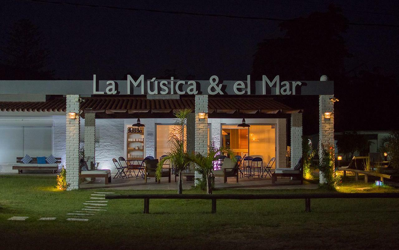 Aparthotel La Musica Y El Mar Maldonado Bagian luar foto